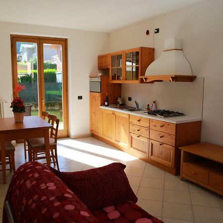 Casa "Giardino Sulla Baia" Apartman Colico Kültér fotó