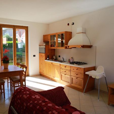 Casa "Giardino Sulla Baia" Apartman Colico Kültér fotó