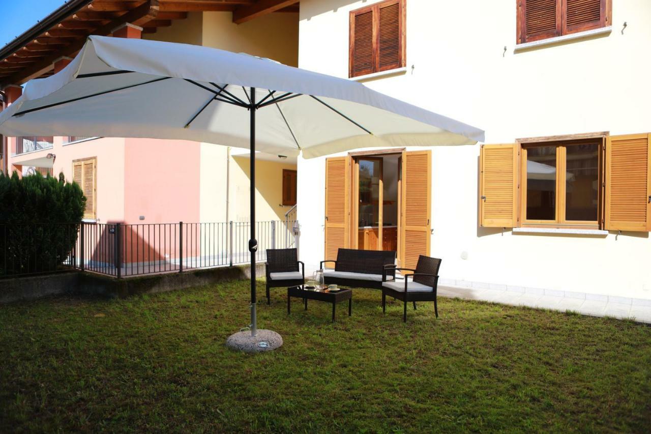 Casa "Giardino Sulla Baia" Apartman Colico Kültér fotó