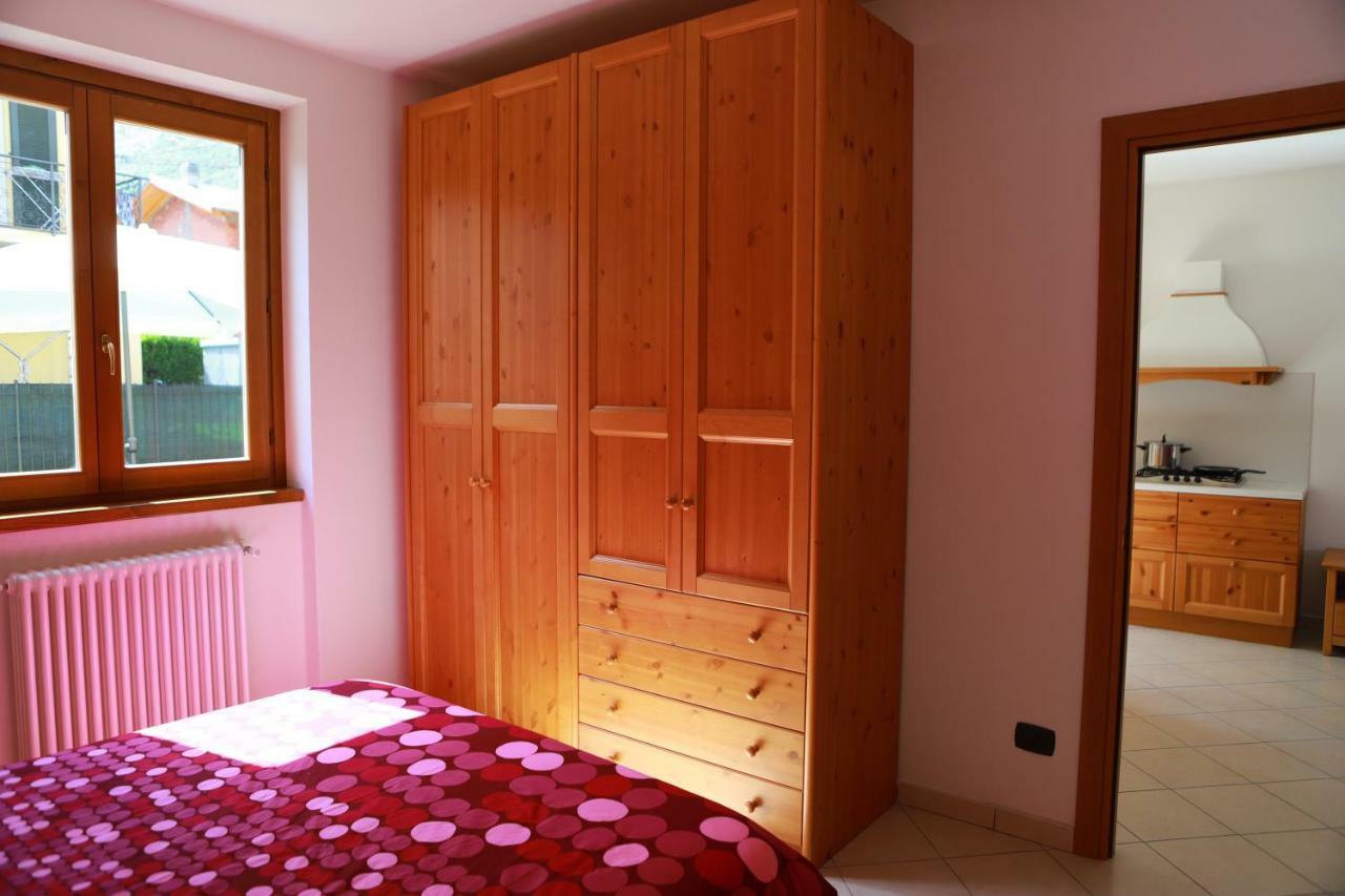 Casa "Giardino Sulla Baia" Apartman Colico Kültér fotó