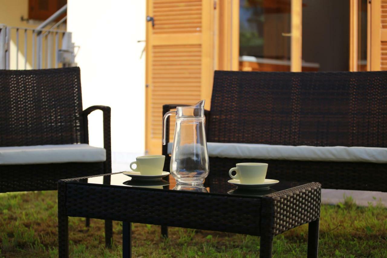 Casa "Giardino Sulla Baia" Apartman Colico Kültér fotó
