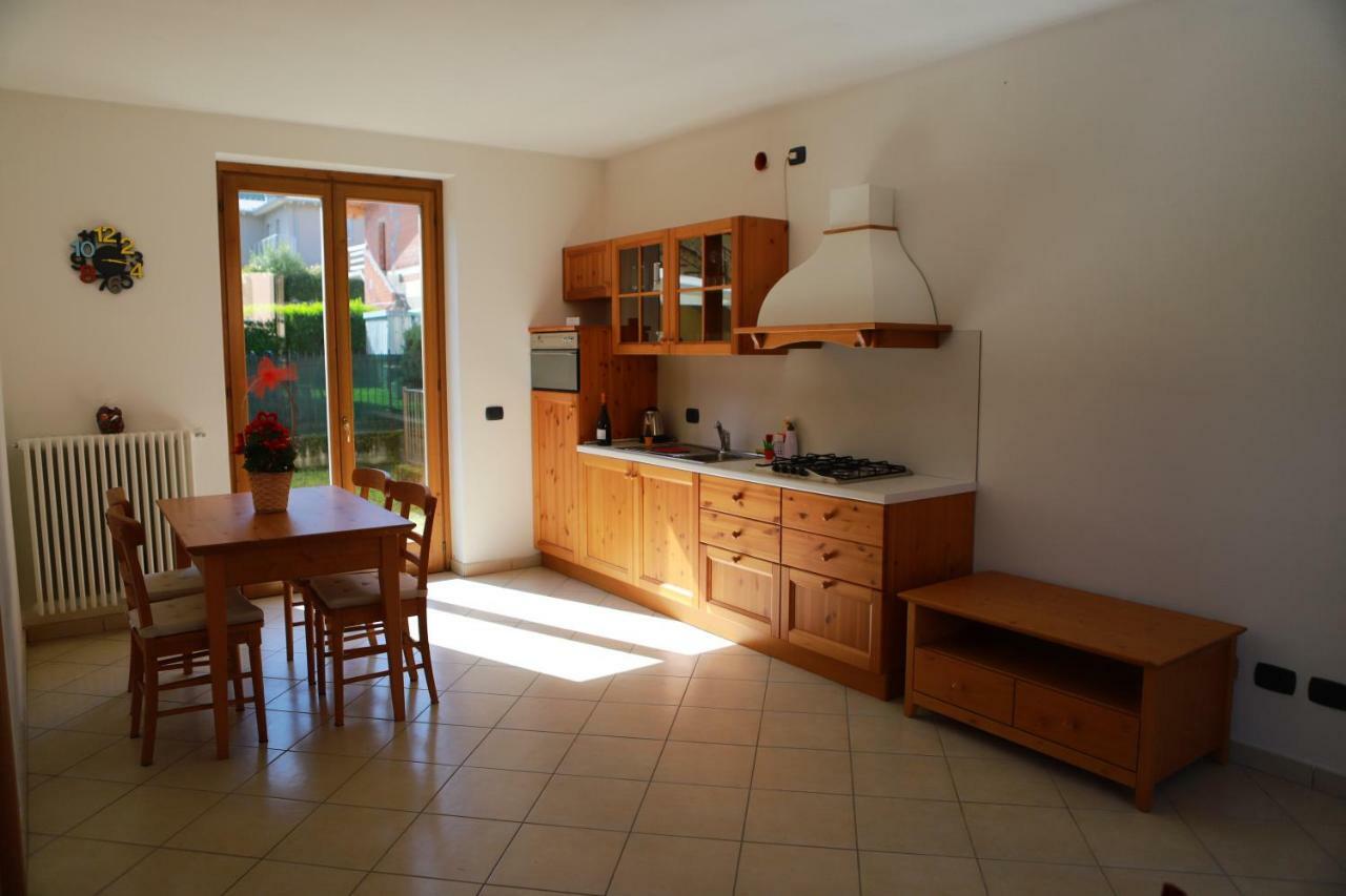 Casa "Giardino Sulla Baia" Apartman Colico Kültér fotó