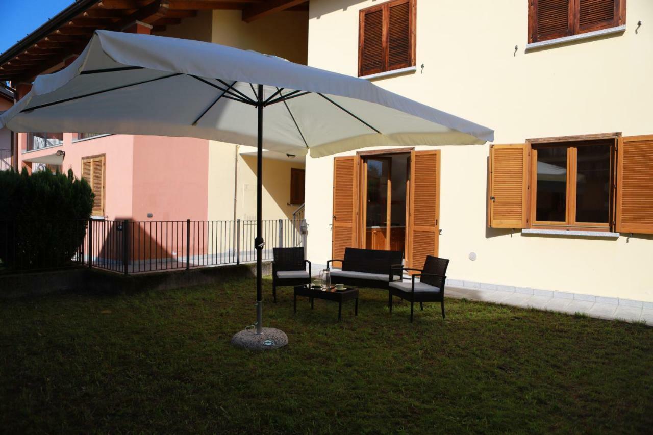 Casa "Giardino Sulla Baia" Apartman Colico Kültér fotó